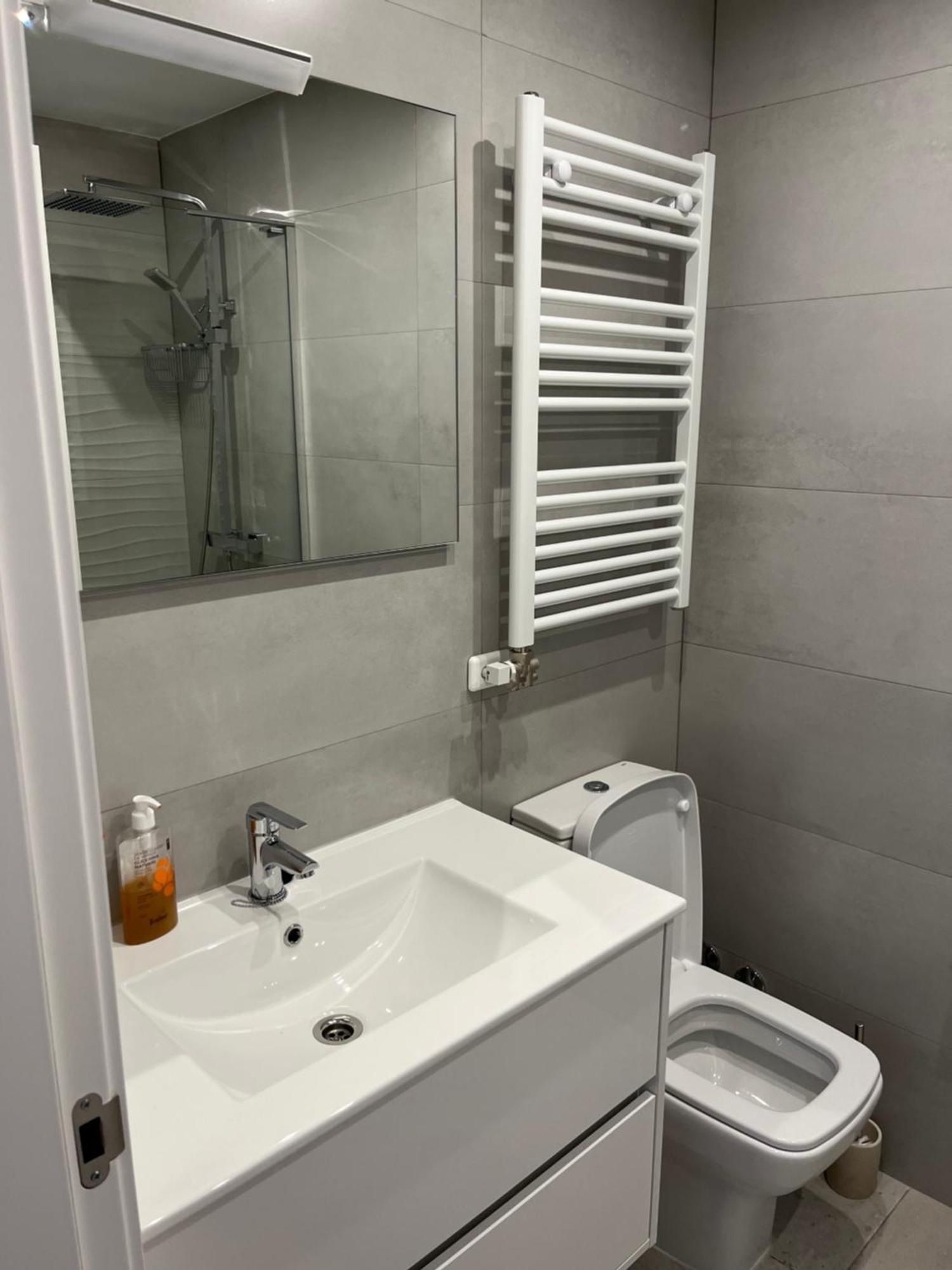 Apartamento Puerta De Burgos Vut09605 Exteriör bild